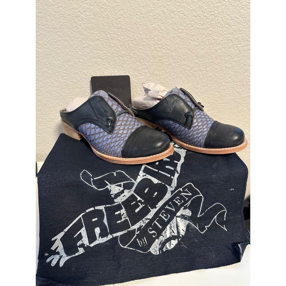 Freebird by Steven Malena Mules Women 7 Navy Multi Snakeskin Leather Cap Toe